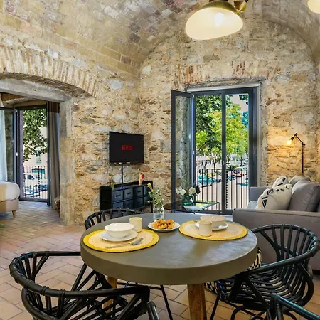 Flateli - Gironalife Apartment Girona
